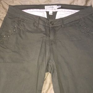 Olive green cropped pants by Torrid